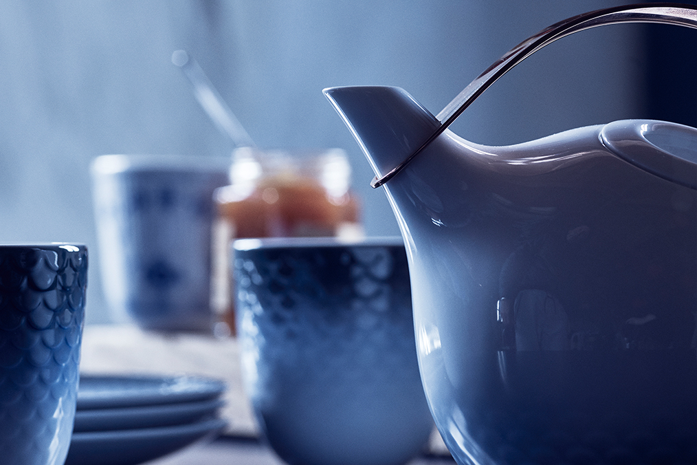 Close up of the HAV Teapot on a breakfast table